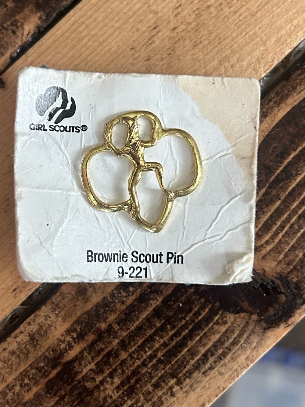 Vintage Girl Scouts Brownie Pin Gold Tone Elf Trefoil Membership Lapel Badge